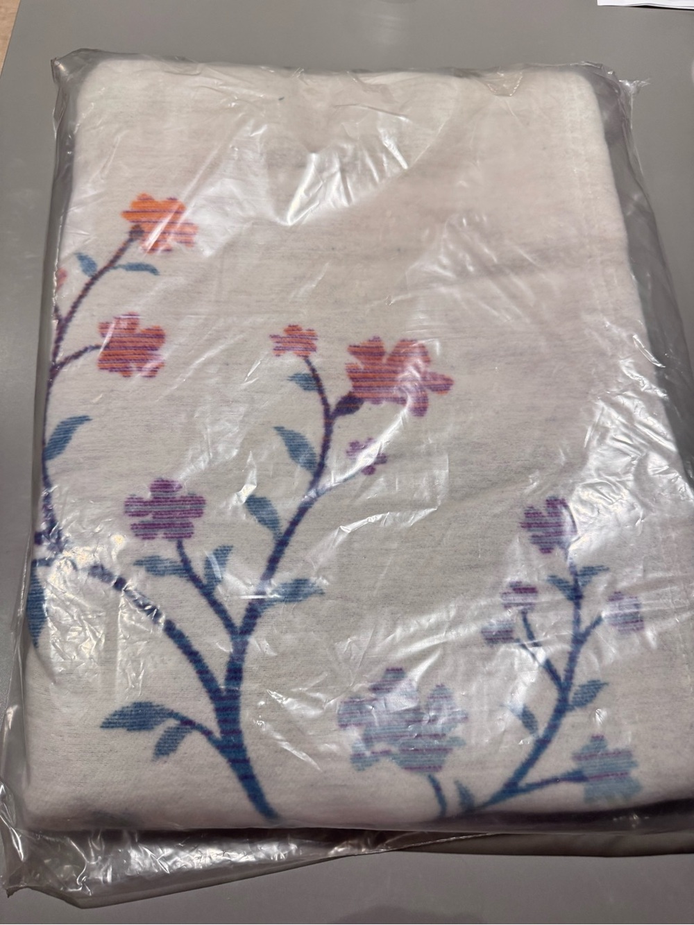Cuddledown Hummingbird Cotton Throw- Brand New